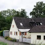 Haus Elfriede 아파트 뮐하임